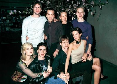 Queer-as-folk-cast-attend-gsociety-party-2001-010.jpg