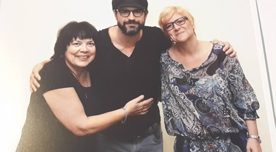 Bilbao-gale-harold-fanmeet-with-fans-by-betsy-and-daniela-sep-27th-2015-000.jpg