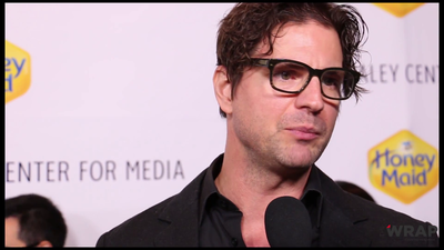 The-paley-center-for-media-benefit-gala-screencaps1-nov-12th-2014-017.png