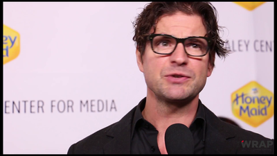 The-paley-center-for-media-benefit-gala-screencaps1-nov-12th-2014-025.png