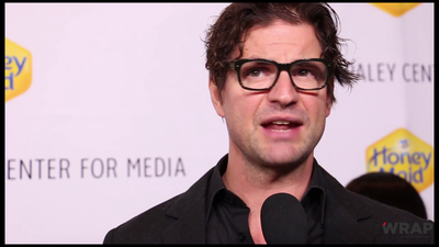 The-paley-center-for-media-benefit-gala-screencaps1-nov-12th-2014-026.png