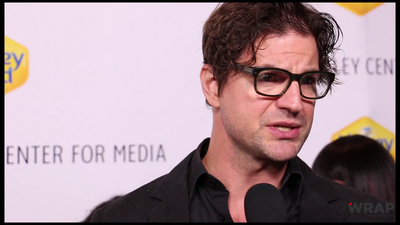 The-paley-center-for-media-benefit-gala-screencaps1-nov-12th-2014-028.png
