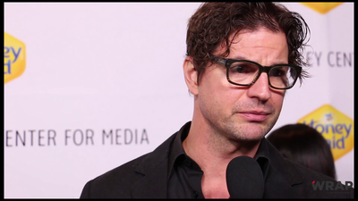 The-paley-center-for-media-benefit-gala-screencaps1-nov-12th-2014-029.png
