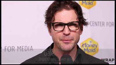 The-paley-center-for-media-benefit-gala-screencaps2-nov-12th-2014-000.png