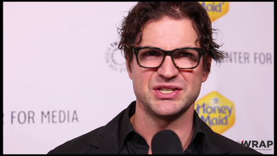 The-paley-center-for-media-benefit-gala-screencaps2-nov-12th-2014-011.png