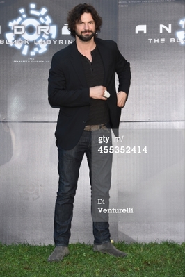 Andron-press-conference-rome-arrivals-sept-13th-2014-004.jpg
