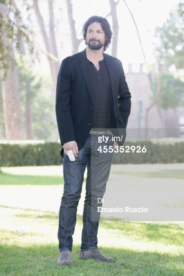 Andron-press-conference-rome-arrivals-sept-13th-2014-007.jpg