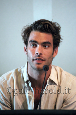 Andron-press-conference-rome-by-felicity-sept-13th-2014-0102.JPG