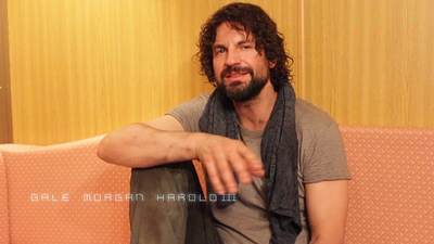 Andron-backstage-dvd-specials-screencaps-0093.png
