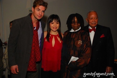 Falling-for-grace-premiere-asia-society-party-jan-26th-2010-009.JPG