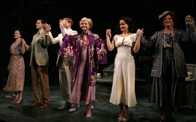 Suddenly-last-summer-on-stage-opening-2006-009.jpg