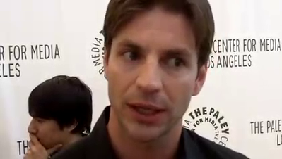 Hellcats-paleyfest-red-carpet-interview-part1-screencaps-sept-15th-2010-033.png