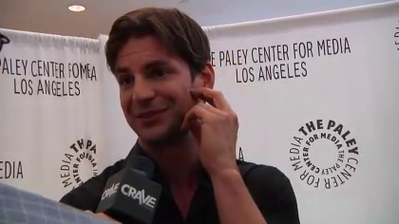 Hellcats-paleyfest-red-carpet-interview-part2-screencaps-sept-15th-2010-011.png