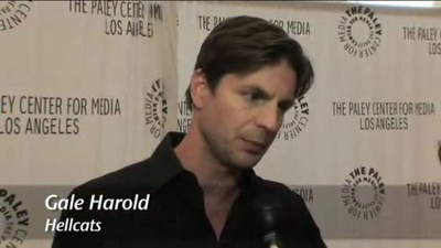 Hellcats-paleyfest-red-carpet-interview-part3-screencaps-sept-15th-2010-0043.png
