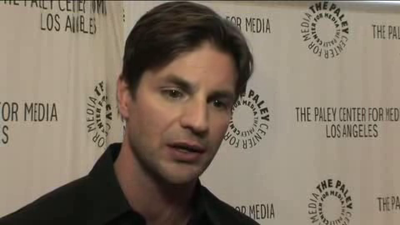 Hellcats-paleyfest-red-carpet-interview-part3-screencaps-sept-15th-2010-0425.png