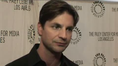 Hellcats-paleyfest-red-carpet-interview-part3-screencaps-sept-15th-2010-0484.png