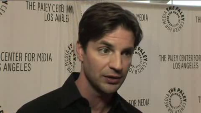 Hellcats-paleyfest-red-carpet-interview-part3-screencaps-sept-15th-2010-0864.png