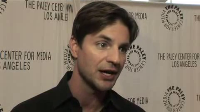 Hellcats-paleyfest-red-carpet-interview-part3-screencaps-sept-15th-2010-0921.png