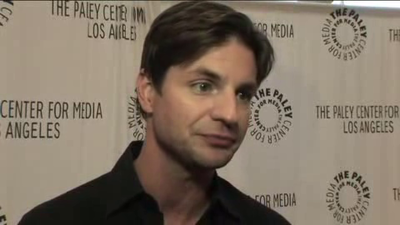Hellcats-paleyfest-red-carpet-interview-part3-screencaps-sept-15th-2010-0924.png