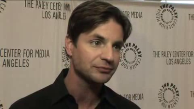 Hellcats-paleyfest-red-carpet-interview-part3-screencaps-sept-15th-2010-0925.png