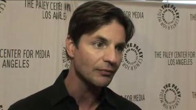 Hellcats-paleyfest-red-carpet-interview-part3-screencaps-sept-15th-2010-0927.png