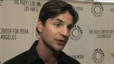 Hellcats-paleyfest-red-carpet-interview-part3-screencaps-sept-15th-2010-0956.png