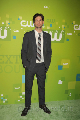 The-secret-circle-cw-upfront-arrivals-may-19th-2011-0017.jpg
