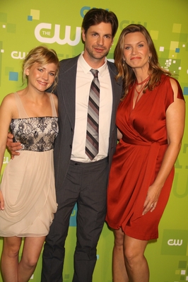 The-secret-circle-cw-upfront-arrivals-may-19th-2011-0023.jpg