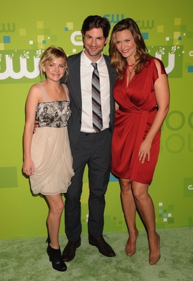 The-secret-circle-cw-upfront-arrivals-may-19th-2011-0043.jpg