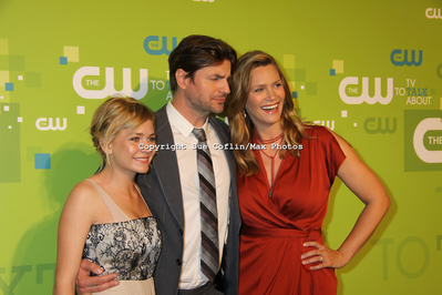 The-secret-circle-cw-upfront-arrivals-may-19th-2011-0049.jpg