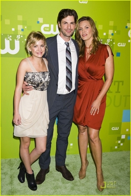 The-secret-circle-cw-upfront-arrivals-may-19th-2011-0054.jpg