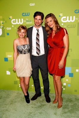 The-secret-circle-cw-upfront-arrivals-may-19th-2011-0056.jpg