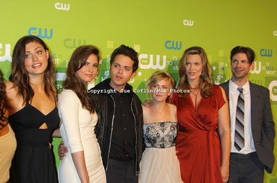 The-secret-circle-cw-upfront-arrivals-may-19th-2011-0075.jpg