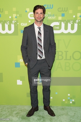 The-secret-circle-cw-upfront-arrivals-may-19th-2011-0117.jpg