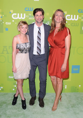 The-secret-circle-cw-upfront-arrivals-may-19th-2011-0143.jpg