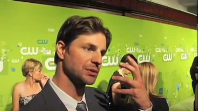 Tsc-upfront-red-carpet-interview-by-carina-mackenzie-zap2it-screencaps-may-19th-2011-01010.png