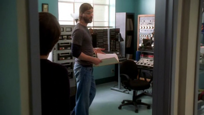 The-unit-1x10-screencaps-0081.png