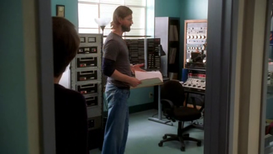 The-unit-1x10-screencaps-0082.png
