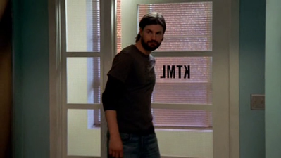 The-unit-1x10-screencaps-0123.png